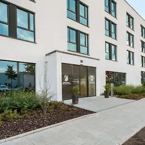 Super 8 By Wyndham North Münih